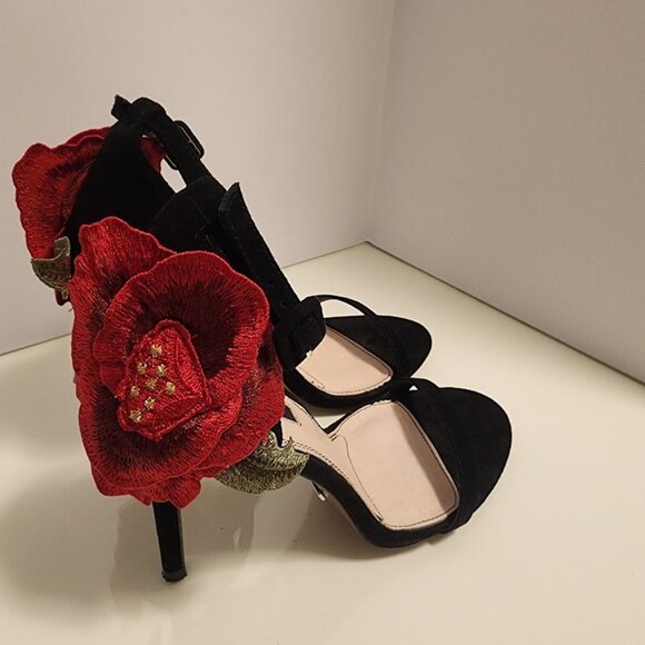 Topshop Black Heels with Embroidered Red Flower Size 8.5 - Picture 5 of 7